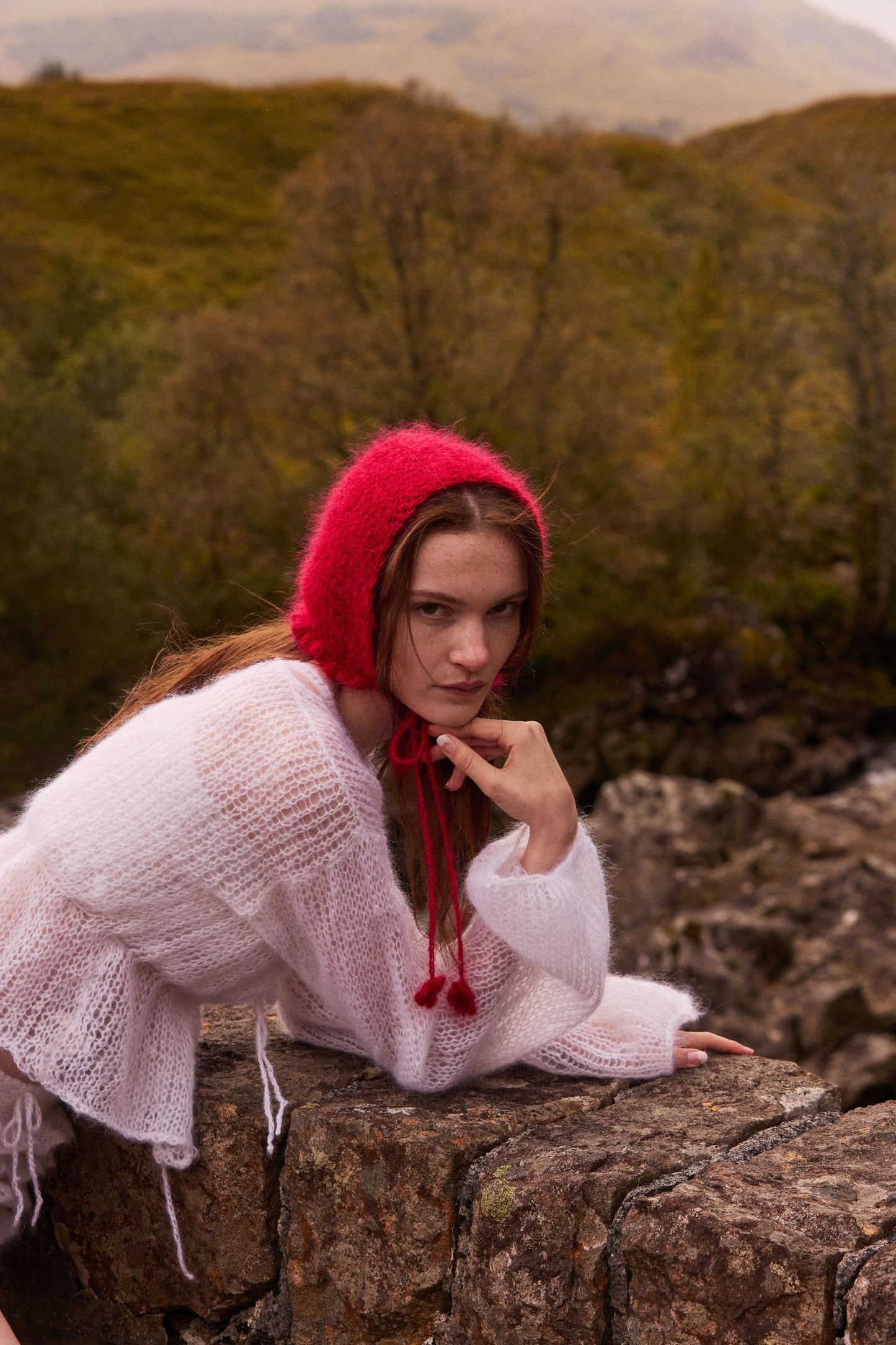 Snowfall bonnet